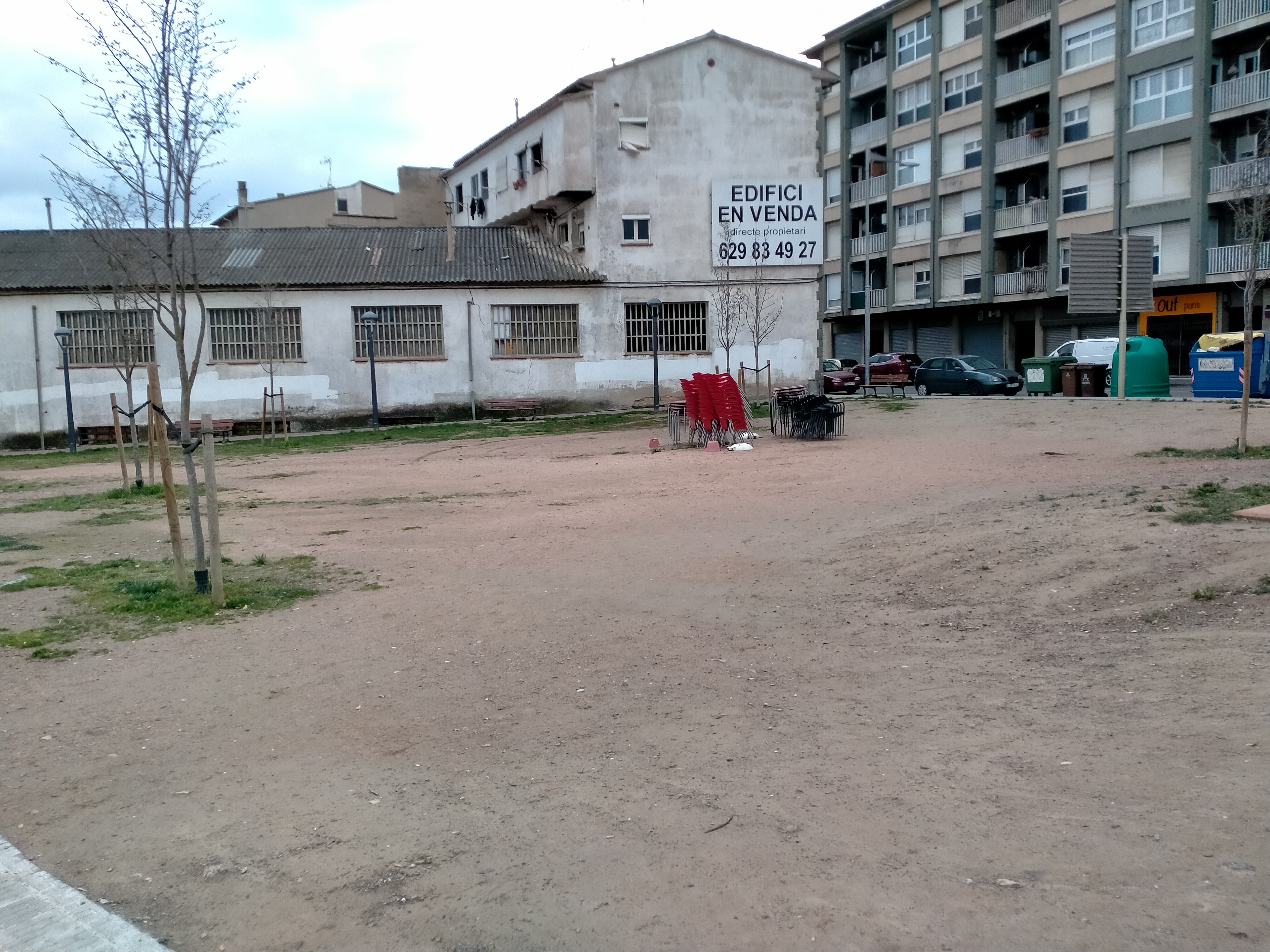 Imatge pels mitjans: Millorar espai entre Crta. Olot i Montserrat (espai antic parc infantil)