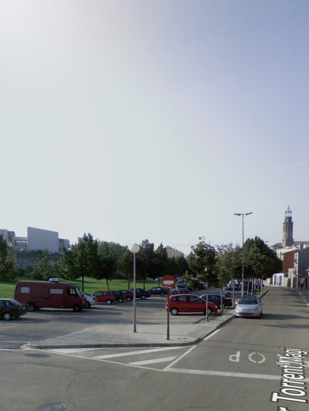 Imatge pels mitjans: Millorar la il·luminació del pàrquing del Parc Torrent Magí